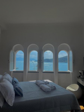 Le Finestre Veneris Portovenere